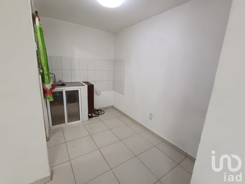 CASA EN VENTA EN VILLAS DE ECATEPEC, ECATEPEC DE MORELOS, A 5 MINUTOS DE BODEGA AURRERA PALOMAS
