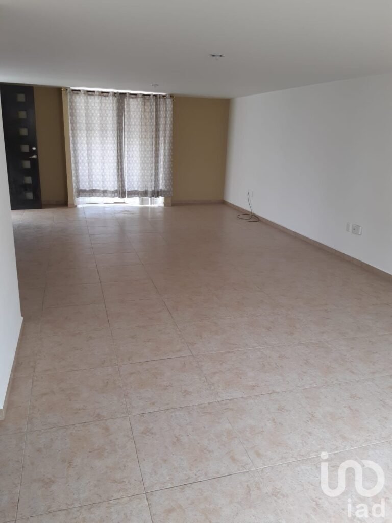 CASA EN RENTA CON OPCION A COMPRA  CUMBRES DEL LAGO, QUERETARO