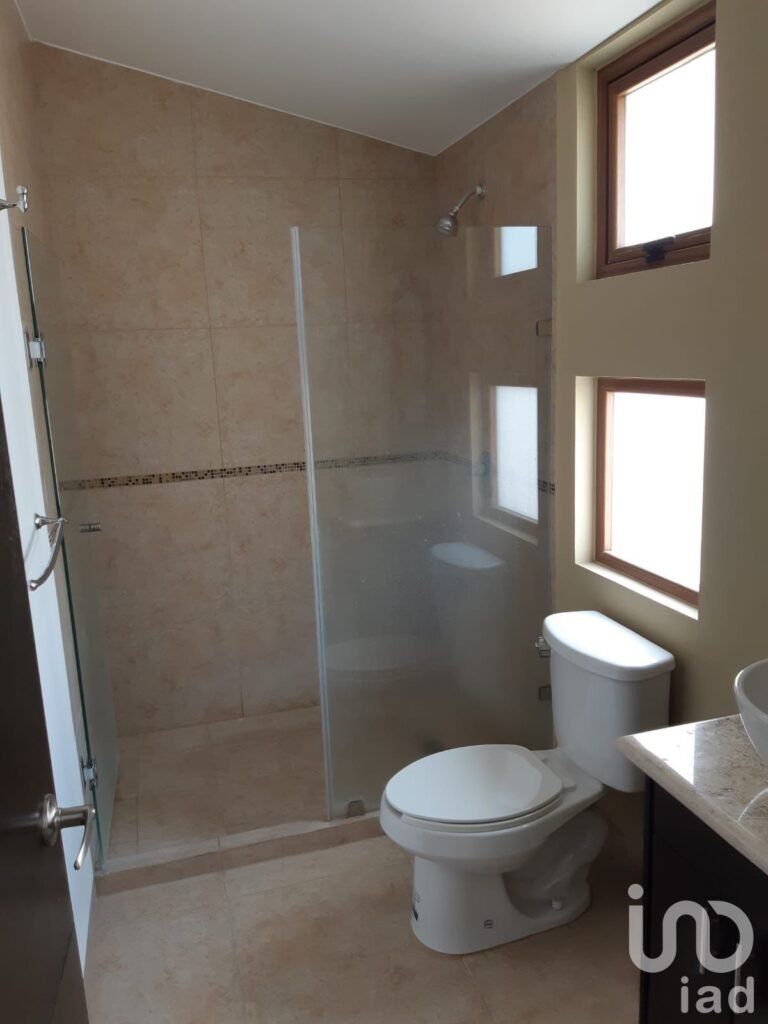 CASA EN RENTA CON OPCION A COMPRA  CUMBRES DEL LAGO, QUERETARO