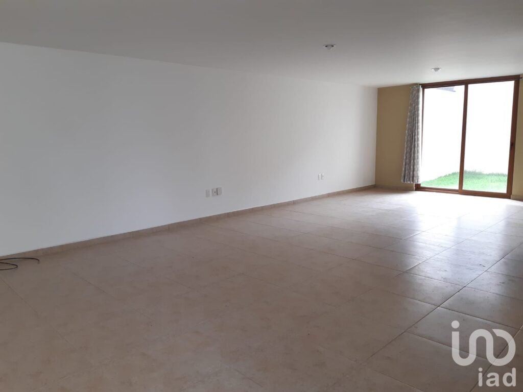 CASA EN RENTA CON OPCION A COMPRA  CUMBRES DEL LAGO, QUERETARO