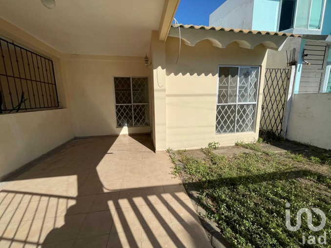 VENTA DE CASA HABITACIÓN DE UN PISO EN FRACCIONAMIENTO MUY SEGURO Y TARANQUILO