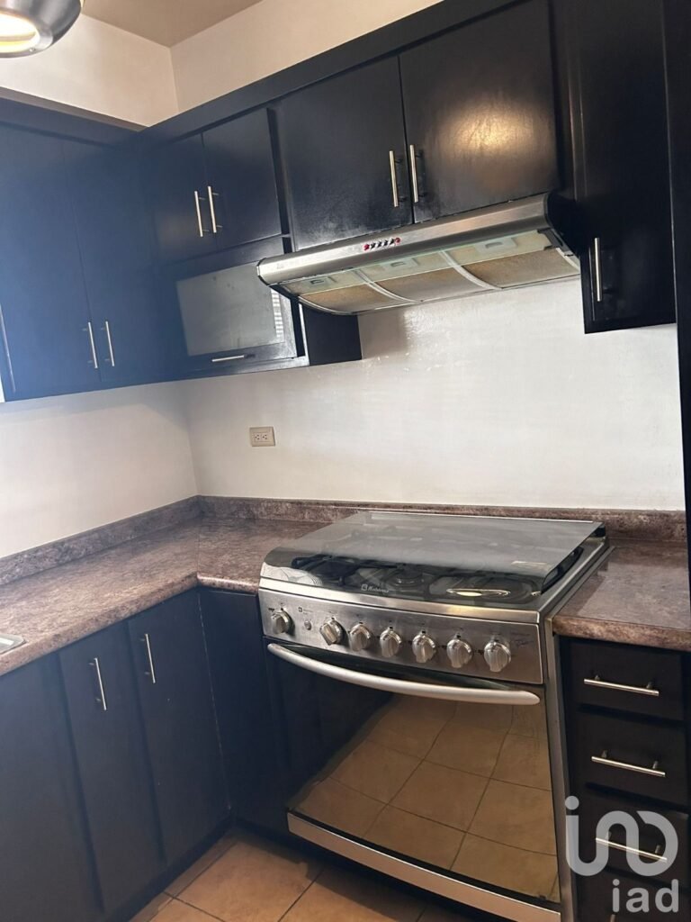 Casa en venta en Canto de Calabria zona Sendero