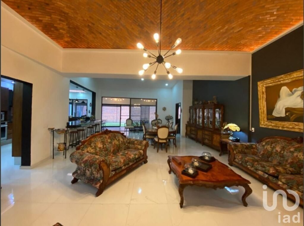 Casa en Retorno del Caribu  2155