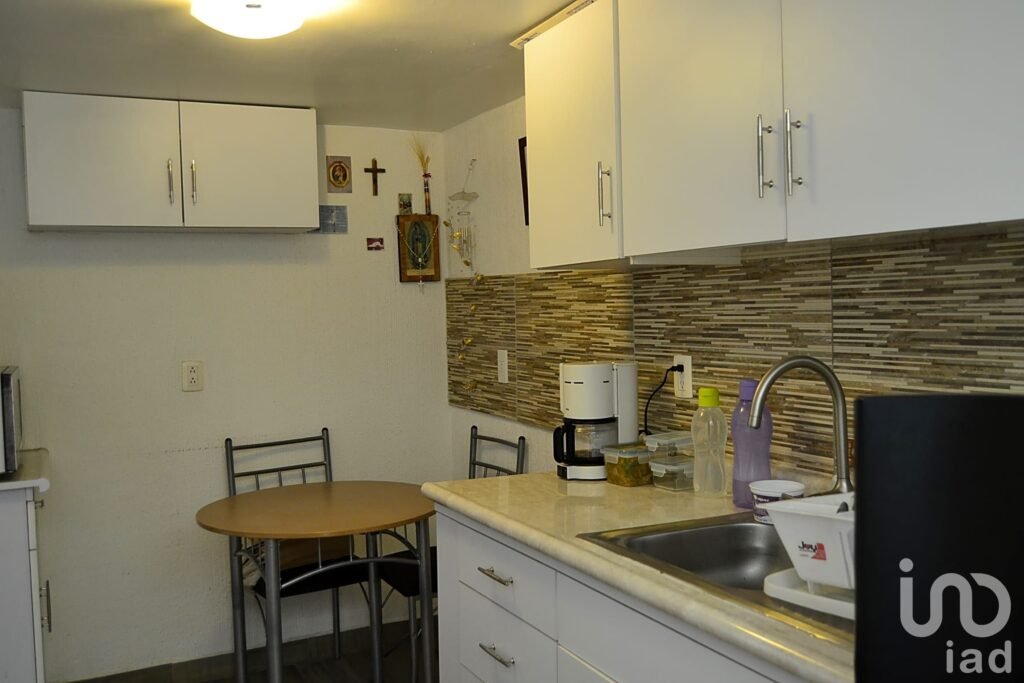 Casa en venta Lotos, Las Margaritas, Tlanepantla. A una cuadra de Mundo E