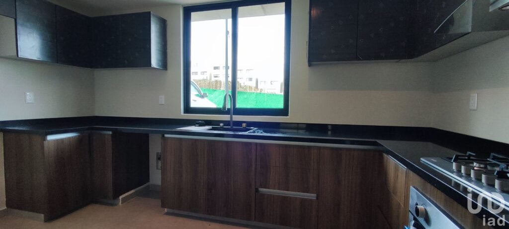 VENTA DE CASA EN CONDOMINIO EN ZIBATA