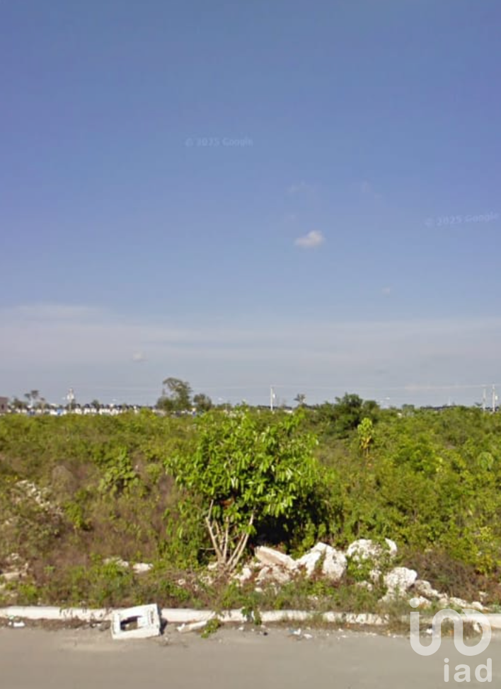 VENTA DE TERRENO Av. Galaxias del Sol, Cancún Municipio Benito Juarez Edo. De Quintana Roo