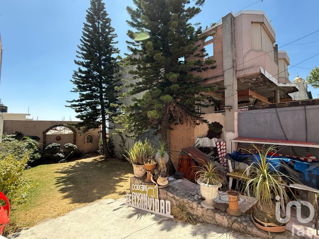 TERRENO EN VENTA EN LOMAS DE VALLE DORADO