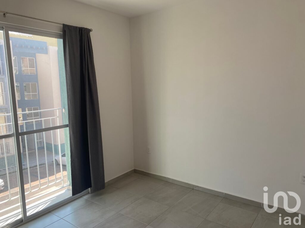 DEPARTAMENTO EQUIPADO EN VILLAS DEL REFUGIO QUERÉTARO