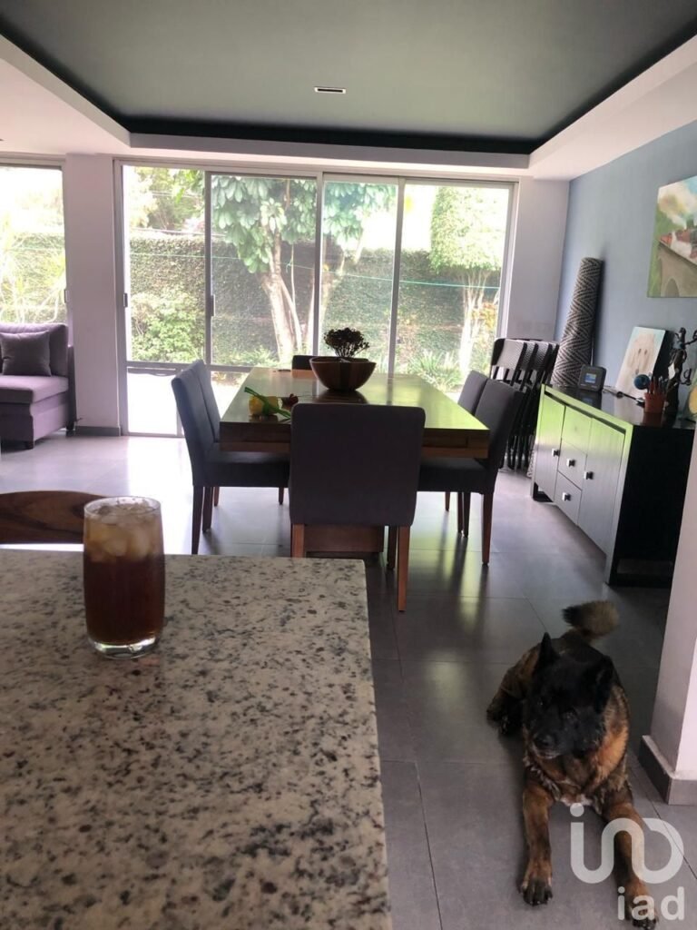 CASA EN VENTA EN FRACCIONAMIENTO LA CAÑADA, CUERNAVACA, MORELOS