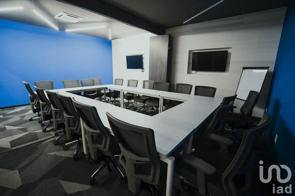 Oficina en Renta Amueblada con Servicios en Parque Manzanares