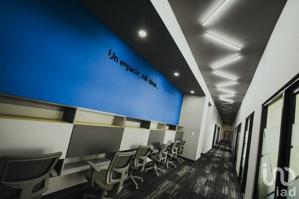 Oficina en Renta Amueblada con Servicios en Parque Manzanares