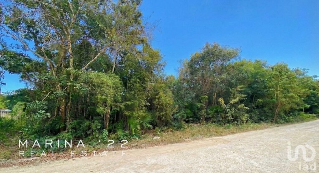 TERRENO EN VENTA EN CANCÚN, 264 m²,  ZONA HUAYACÁN,  ESCRITURADO - LAND FOR SALE IN CANCUN, 2,846 SF