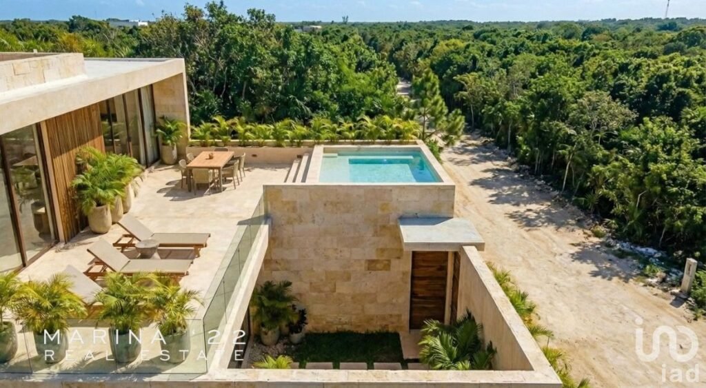 TERRENO EN VENTA EN CANCÚN, 264 m²,  ZONA HUAYACÁN,  ESCRITURADO - LAND FOR SALE IN CANCUN, 2,846 SF