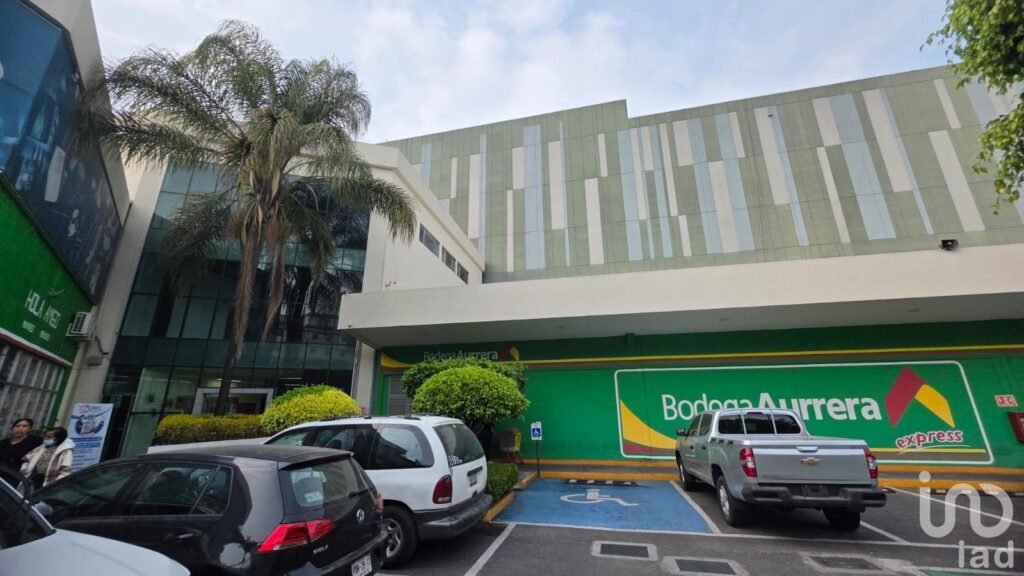 Local en renta en Plaza Comercial Alco la Raza