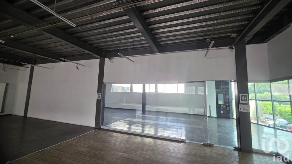 Local de 155m2 en Renta en Plaza Comercial Alco la Raza