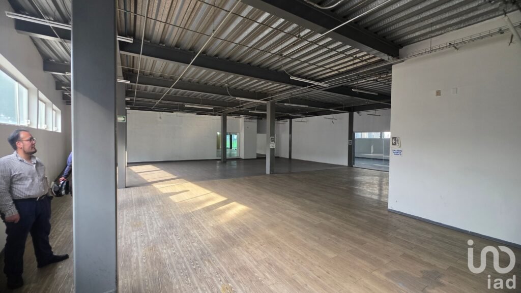 Local de 155m2 en Renta en Plaza Comercial Alco la Raza