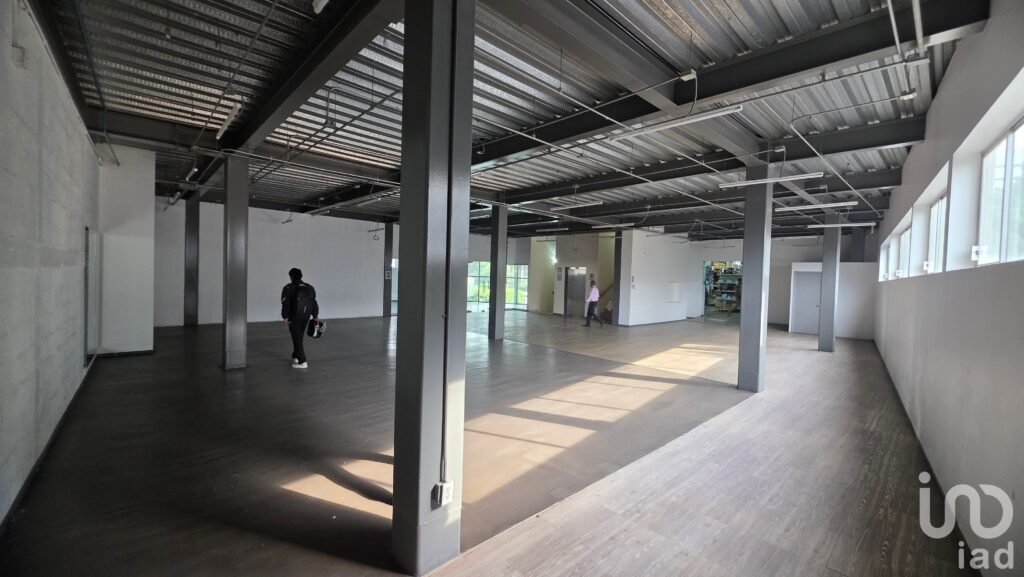 Local de 155m2 en Renta en Plaza Comercial Alco la Raza