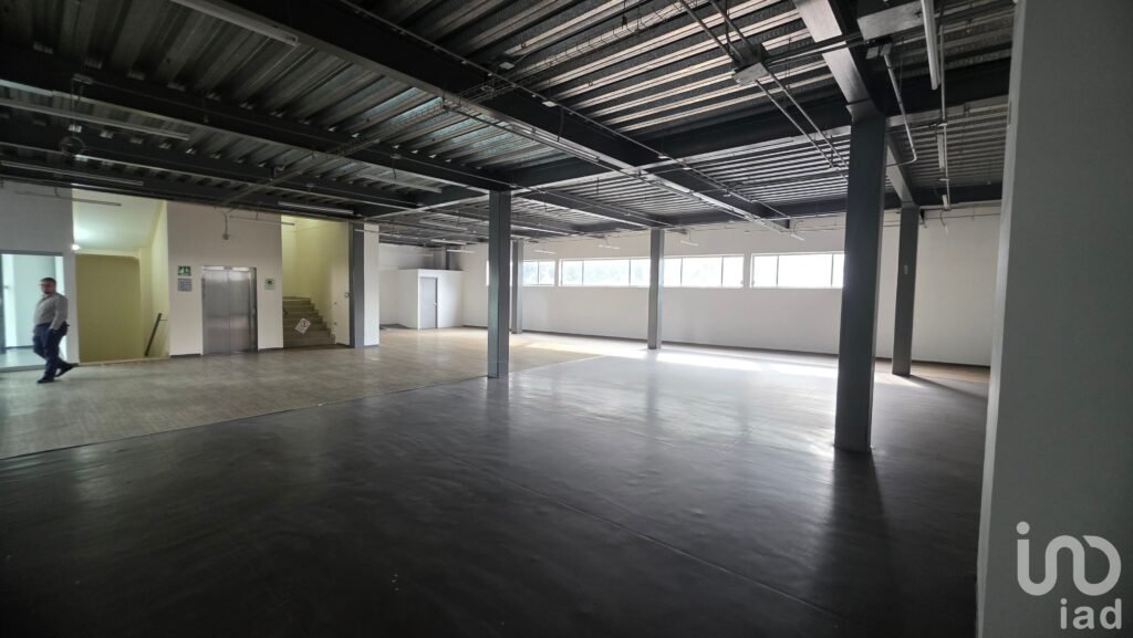 Local de 155m2 en Renta en Plaza Comercial Alco la Raza