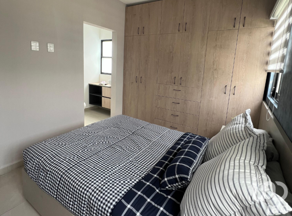 CASA en VENTA - 3 recamaras, 3 baños completos, 2 cajones estacionamiento - NUEVA