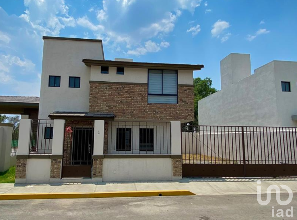 CASA en VENTA – 3 recamaras, 3 baños completos, 2 cajones estacionamiento – NUEVA CASA en VENTA – 3 recamaras, 3 baños completos, 2 cajones estacionamiento – NUEVA