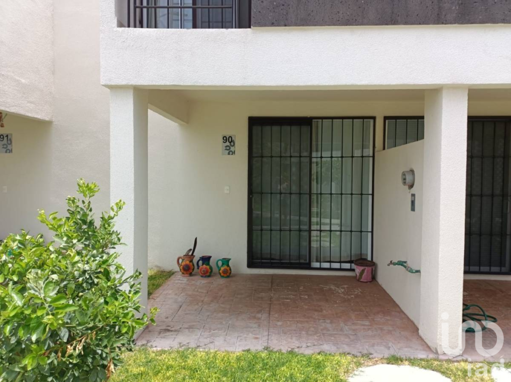 CASA VACACIONAL EN VENTA EN REAL SANTA FE, XOCHITEPEC, MORELOS