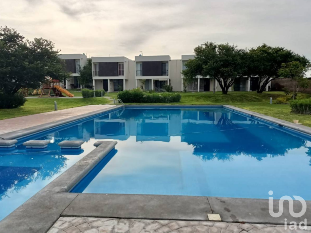 CASA VACACIONAL EN VENTA EN REAL SANTA FE, XOCHITEPEC, MORELOS