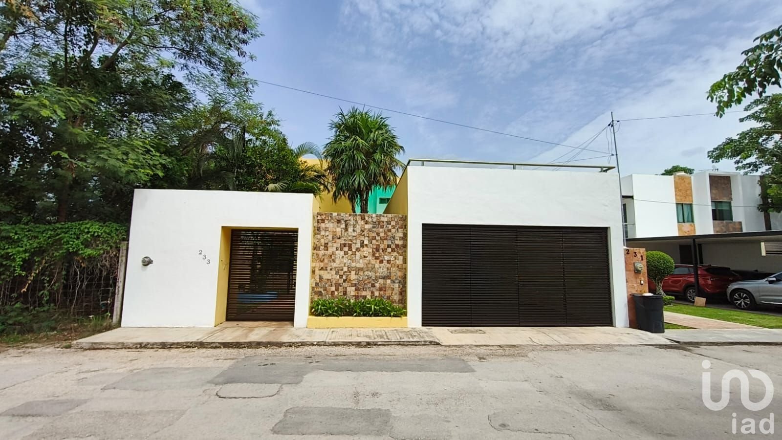 VENTA DE CASA EN LAS MARGARITAS CHOLUL CON AMPLIO TERRENO
