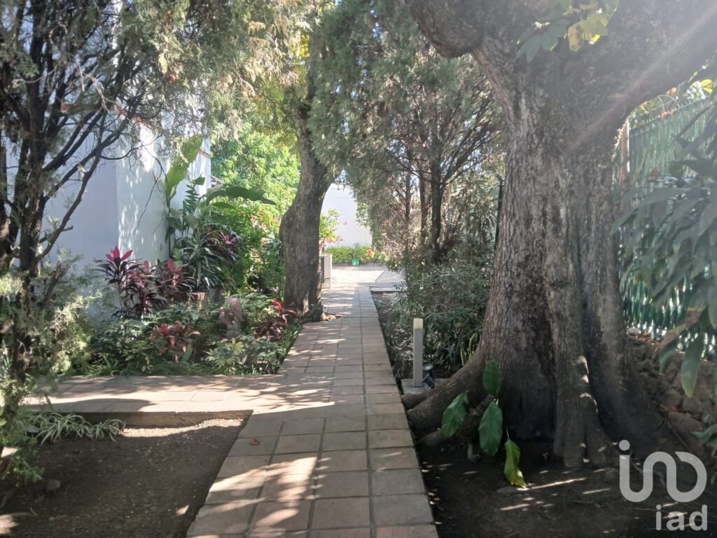 CASA EN VENTA EN CONDOMINIO EN LOMAS DE CUERNAVACA, MORELOS