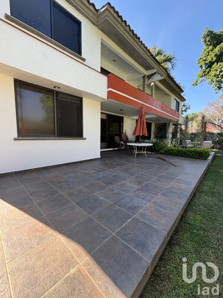 CASA EN VENTA EN CONDOMINIO EN LOMAS DE CUERNAVACA, MORELOS