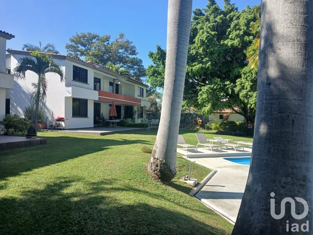 CASA EN VENTA EN CONDOMINIO EN LOMAS DE CUERNAVACA, MORELOS