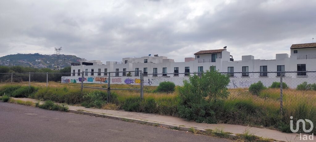 VENTA DE TERRENO EN EL SALITRE, FRENTE A ANTEA, QUERETARO