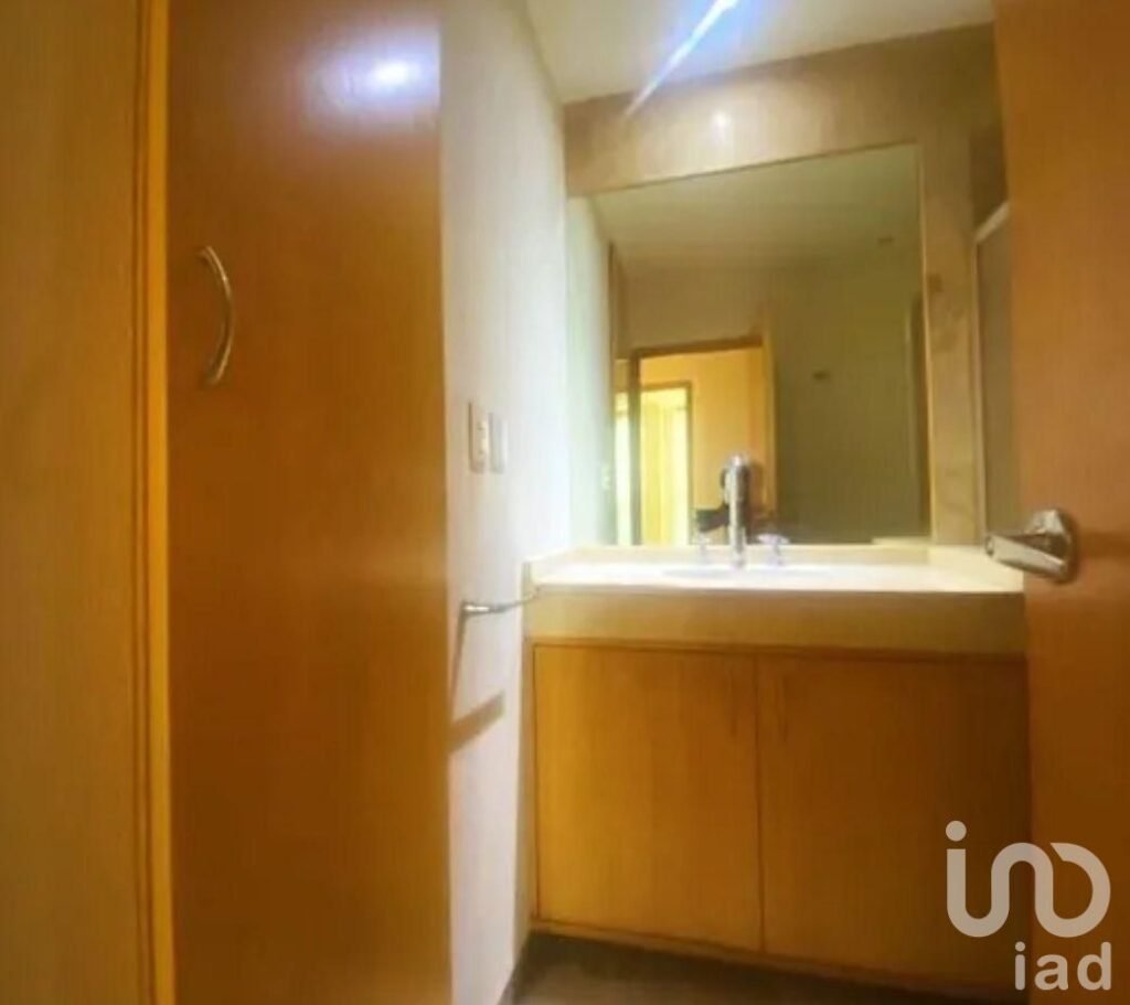 VENTA DE DEPARTAMENTO EN PLANTA BAJA EN HIPODROMO CONDESA, CDMX