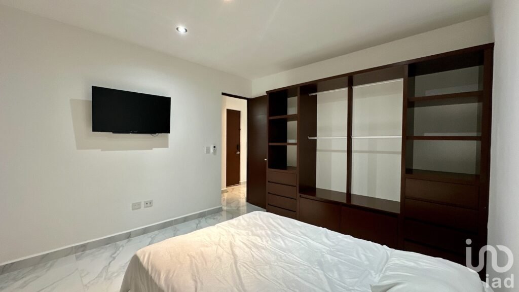 DEPARTAMENTO EN RENTA AMUEBLADO EN RESIDENCIAL OMBU