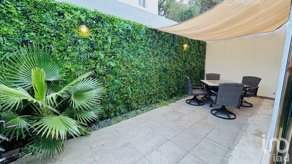 CASA EN RENTA AMUEBLADA RESIDENCIAL AQUA BY CUMBRES