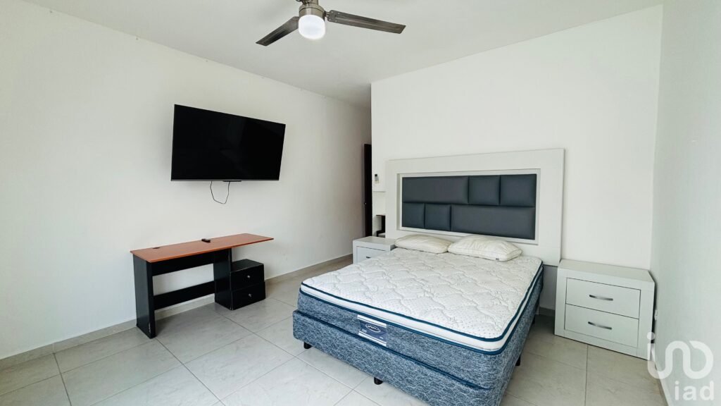 CASA EN RENTA AMUEBLADA RESIDENCIAL AQUA BY CUMBRES