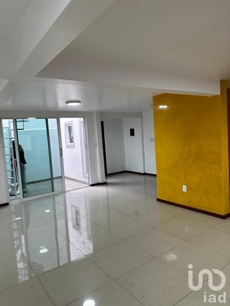 CASA EN RENTA EN METEPEC GALERÍAS