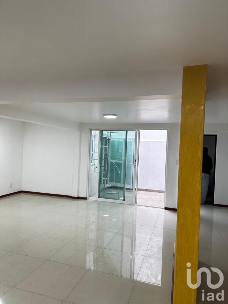 CASA EN RENTA EN METEPEC GALERÍAS