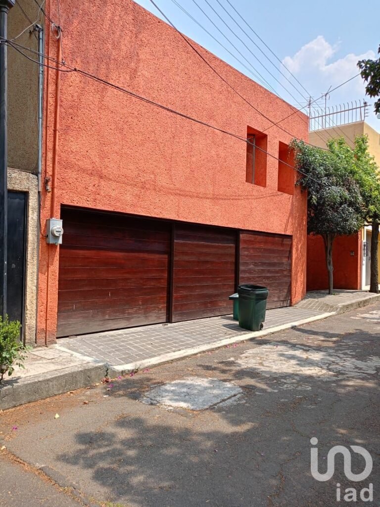 Terreno Residencial en venta en el centro de Tlalpan, CDMX