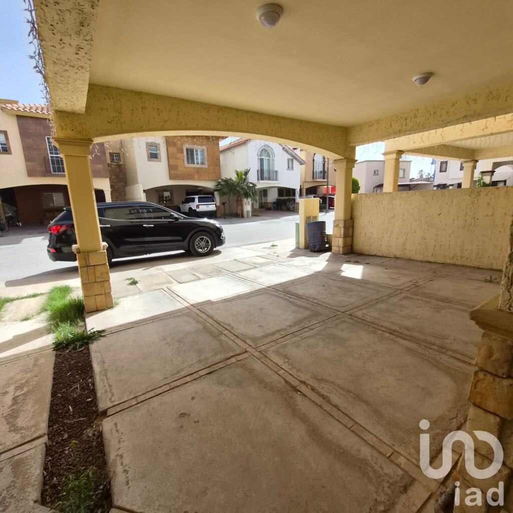 Casa en Renta cerca de Walmart de Ejercito Nacional a 3 min de Misiones