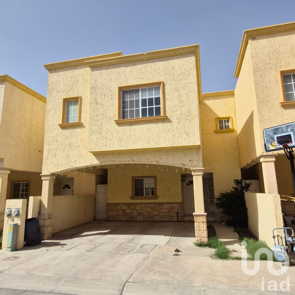 Casa en Renta cerca de Walmart de Ejercito Nacional a 3 min de Misiones