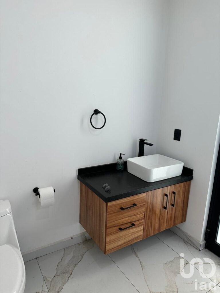 SE VENDE HOGAR FRACCIONAMIENTO EXCLUSIVO KATANIA SOLO 45 CASAS EN TLAJOMULCO DE ZUÑIGA JALISCO