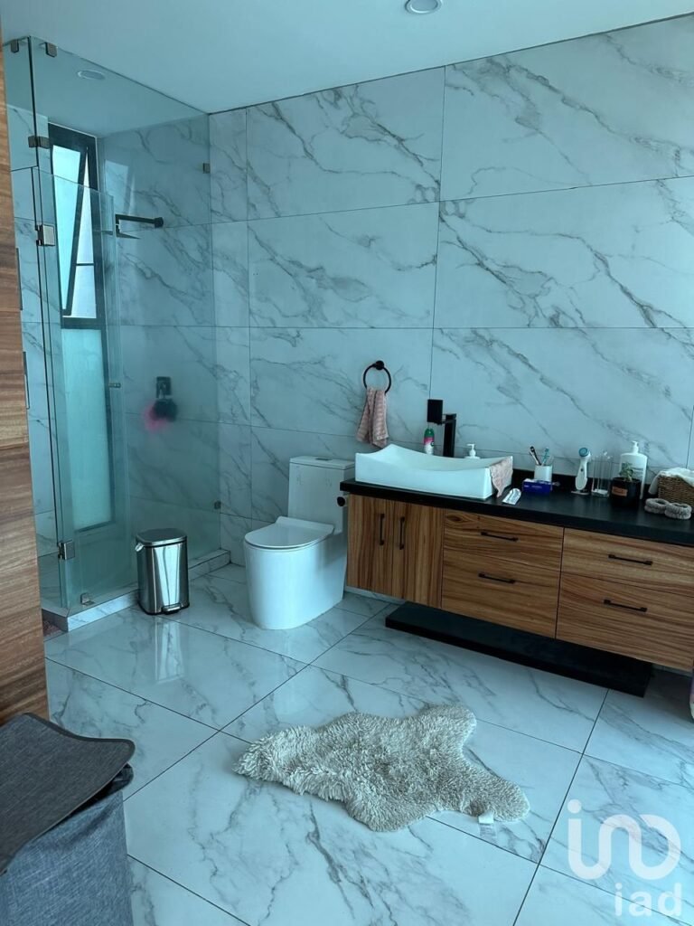 SE VENDE HOGAR FRACCIONAMIENTO EXCLUSIVO KATANIA SOLO 45 CASAS EN TLAJOMULCO DE ZUÑIGA JALISCO