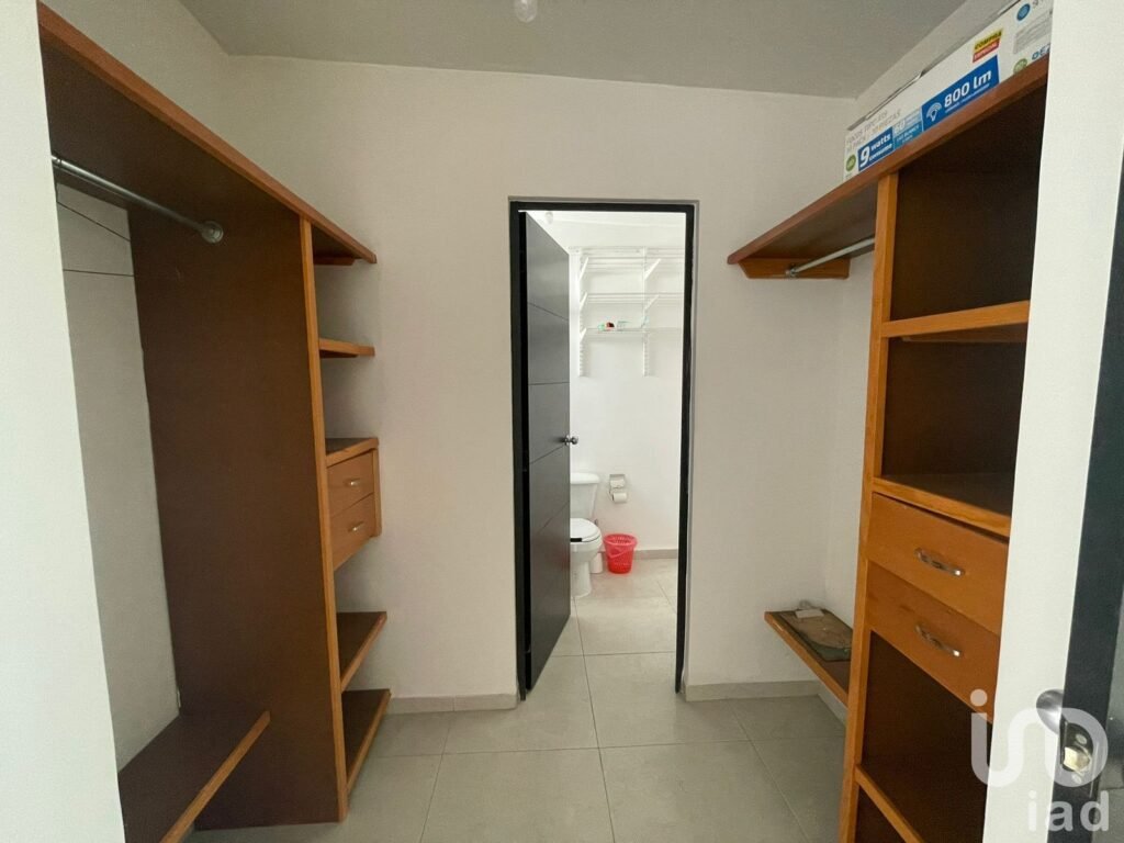 CASA EN VENTA EN RESIDENCIAL BUGAMBILIAS, SOLEDAD, SLP.