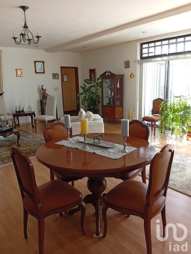 Casa  en  venta  la  Corregidora  Qro