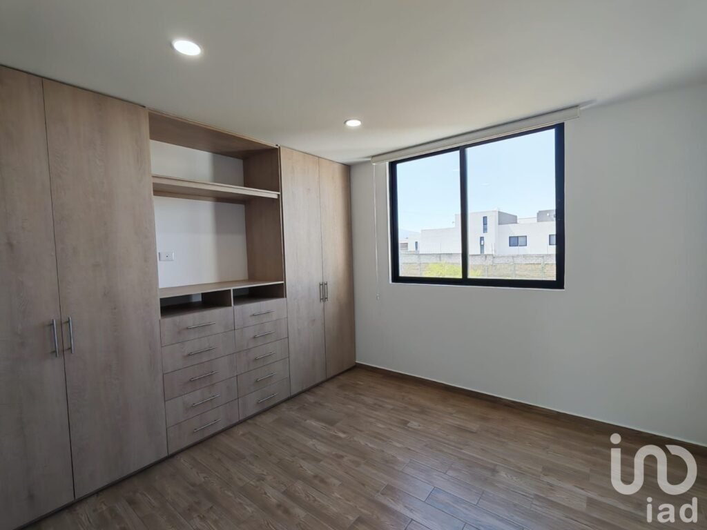 RESIDENCIA EN VENTA Fracc. El Encanto, Morillotla