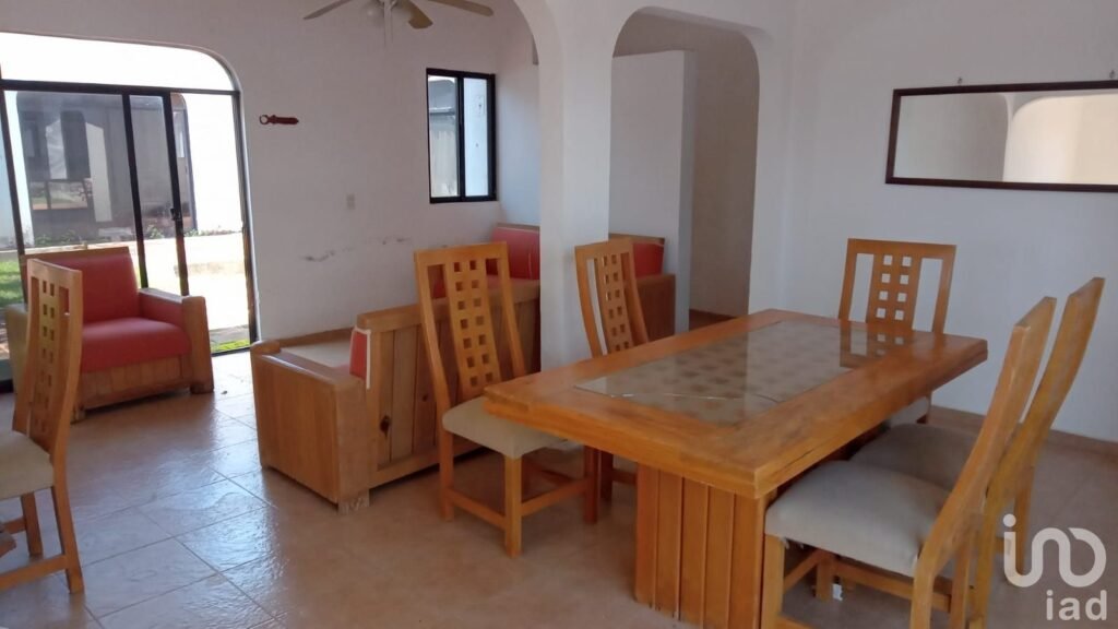 Venta 4070 m2, Alberca grande 5 Bungalows en Tequesquitengo.