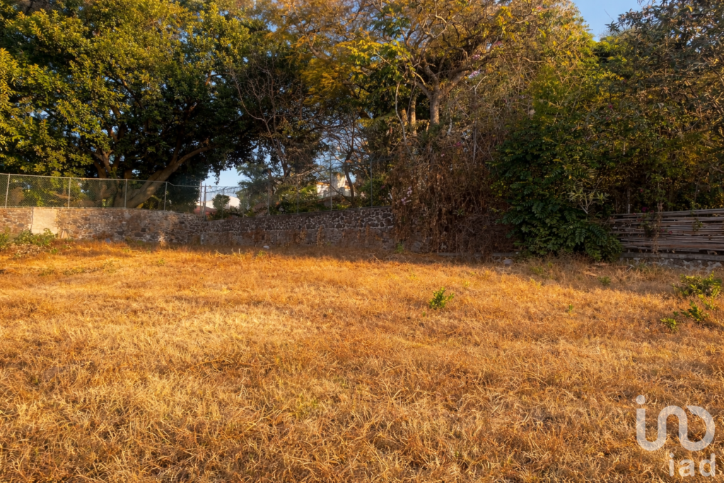 Terreno elevado en Venta en Zona Norte de Cuernavaca – Lomas de Atzingo Precio: $2,300,000