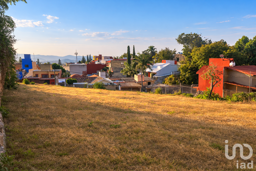 Terreno elevado en Venta en Zona Norte de Cuernavaca – Lomas de Atzingo Precio: $2,300,000