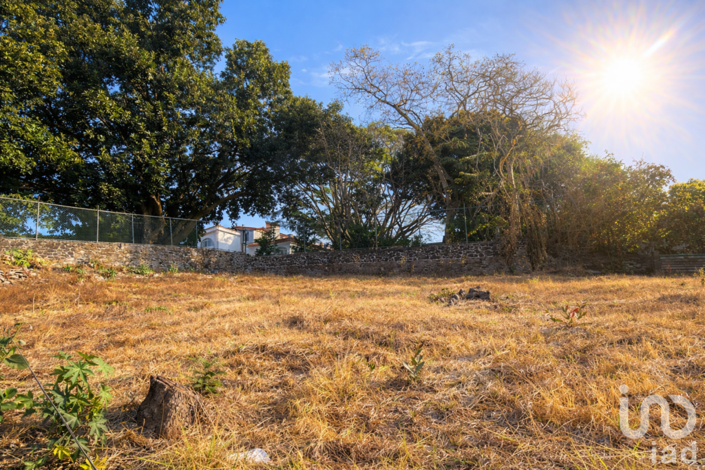 Terreno elevado en Venta en Zona Norte de Cuernavaca – Lomas de Atzingo Precio: $2,300,000