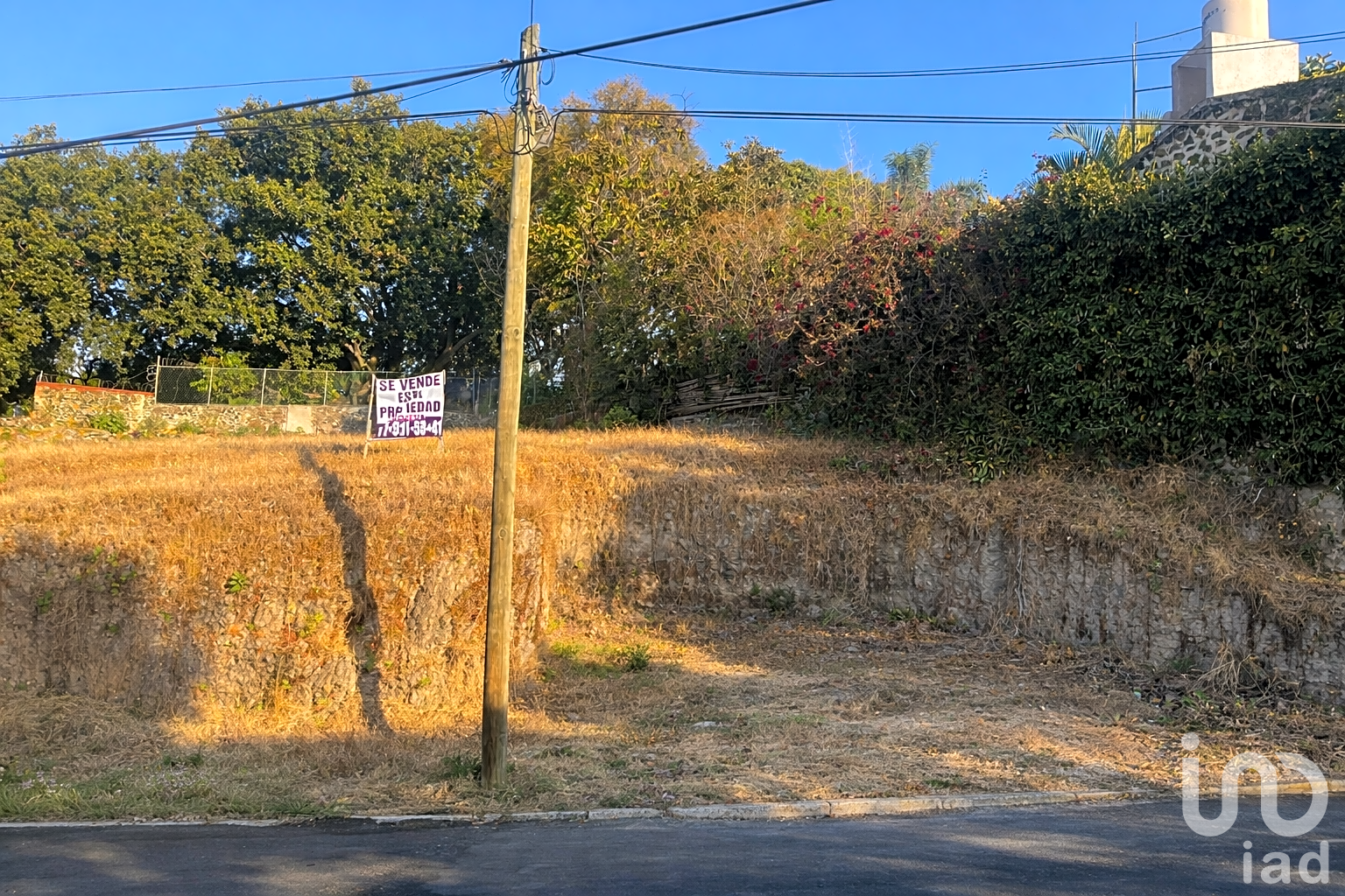 Terreno elevado en Venta en Zona Norte de Cuernavaca – Lomas de Atzingo Precio: $2,300,000 Terreno elevado en Venta en Zona Norte de Cuernavaca – Lomas de Atzingo Precio: $2,300,000